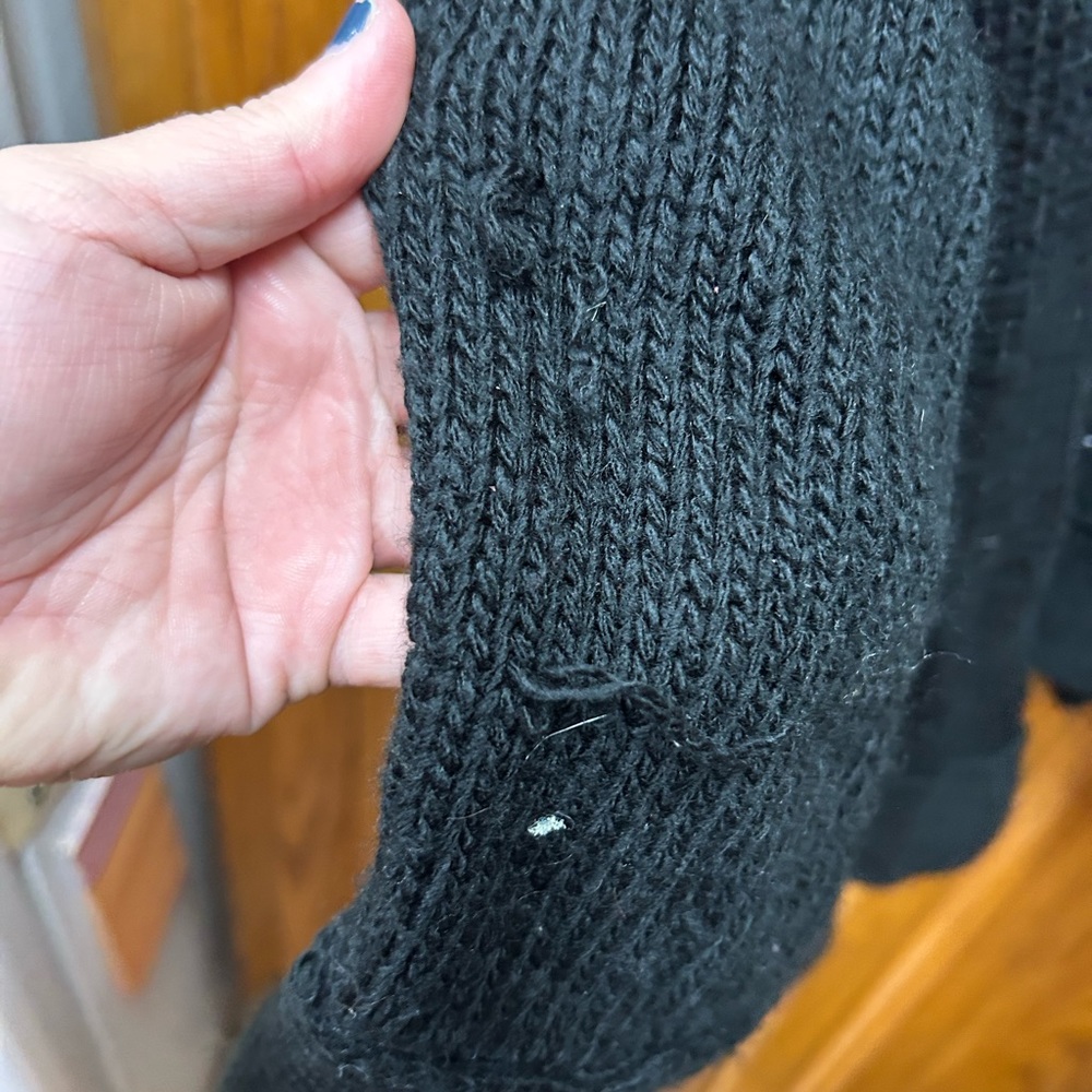 Sweater - Picture 3 of 4